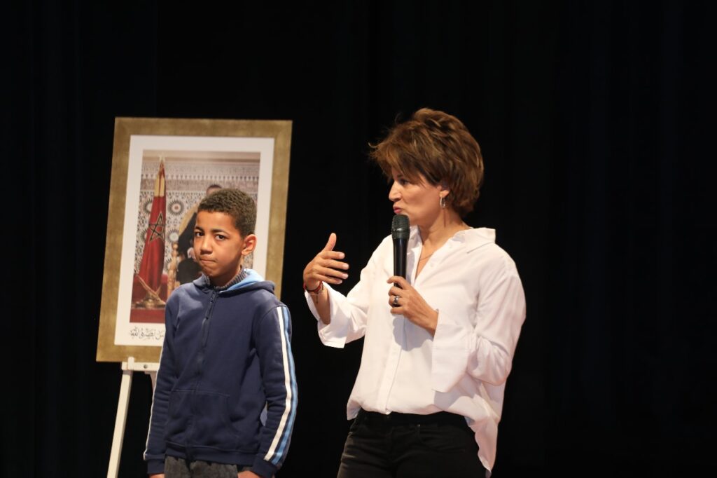 الرياضة للجميع: مباراة استعراضية بين قدماء لاعبي الفريق الوطني لكرة القدم والجيش الملكي وسباق ” خطوات النصر النسائية” بالسمارة نهاية الأسبوع Ce7e89de 3470 453a 9654 b8c6d75b7309