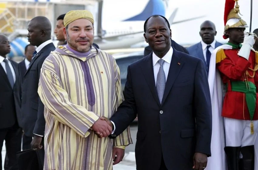 جلالة الملك يهنئ الرئيس الحسن واتارا والسيدة الأولى لكوت ديفوار بمناسبة تتويج بلدهما بكأس أمم إفريقيا الملك محمد السادس الحسن واتارا 850x560