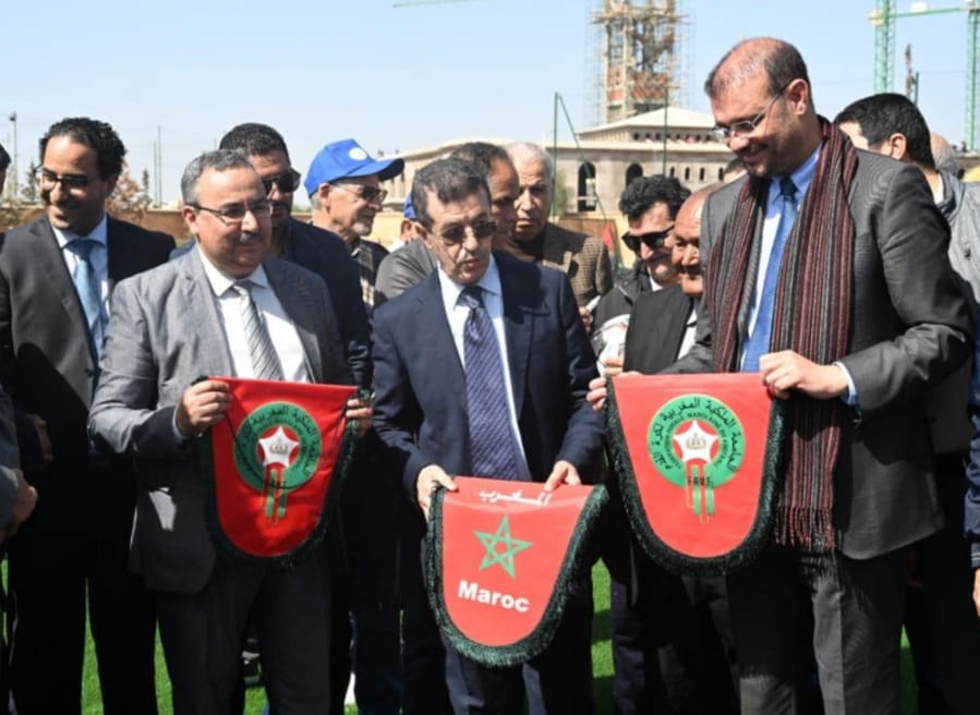 الحاج عبد المالك أبرون سلم ملعب الفقيه بنصالح: ورش ملكي يغطي ربوع المملكة 8c1bb02a b980 4c15 8f8a b3e10ff09551