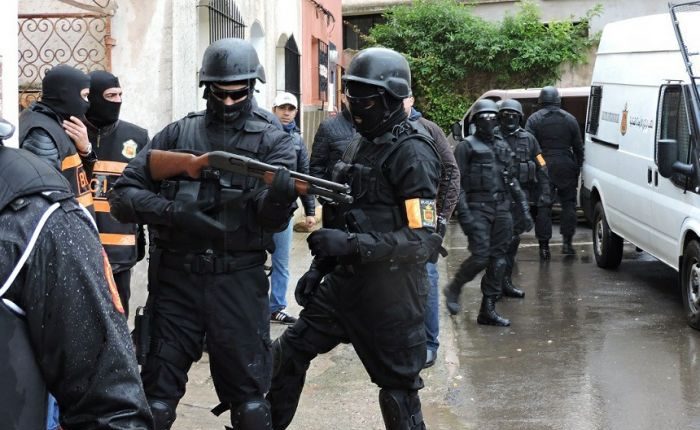 فكيك خلية إرهابية تتكون من خمسة عناصر موالين لتنظيم “داعش” يشتبه في تورطهم للتحضير لتنفيذ مخططات إرهابية Khqlya 8