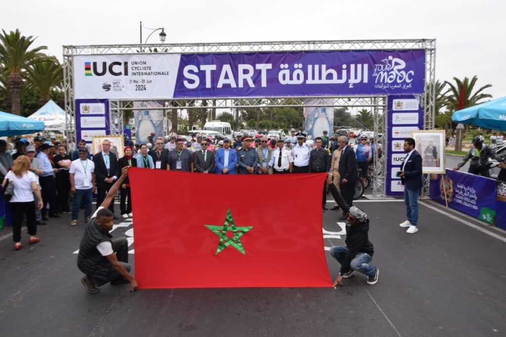 طواف المغرب للدراجات ( المرحلة الثالثة): فوز الفرنسي بول هانكين والمغربي منير مخشون ثالثا. Faranci