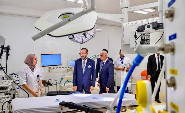 جلالة الملك يعطي تعليماته السامية لإطلاق العمل بمستشفى محمد السادس بالحسيمة، ومستشفى الزموري بالقنيطرة Rois