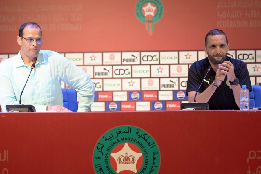 لقاء تواصلي بمركب محمد السادس بسلا لعرض مستجدات قوانين التحكيم..كرة القدم.. لقاء تواصلي بسلا لعرض مستجدات قوانين التحكيم