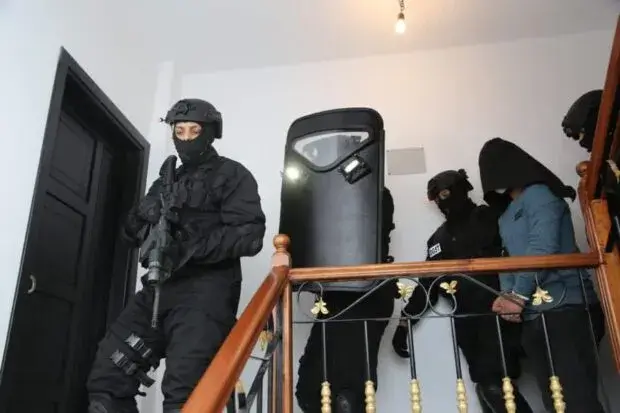 توقيف أحد العناصر الحاملة للفكر المتشدد في سياق العمليات الأمنية لمواجهة الخطر الإرهابي الذي يحدق بأمن المملكة وسلامة المواطنين (بلاغ) Img 8490 620x413 1