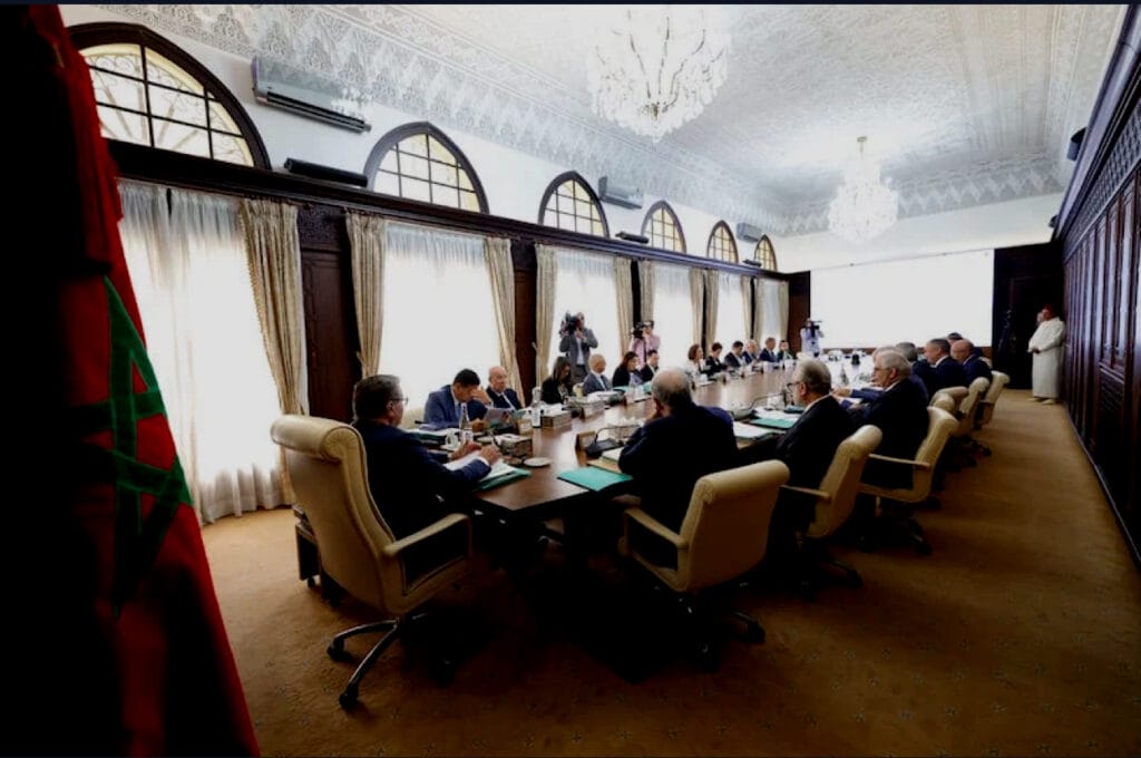 “مجلس الحكومة يستعرض قضايا العدالة والتكوين المهني ويبحث تعيينات عليا”غدا الخميس Img 0831