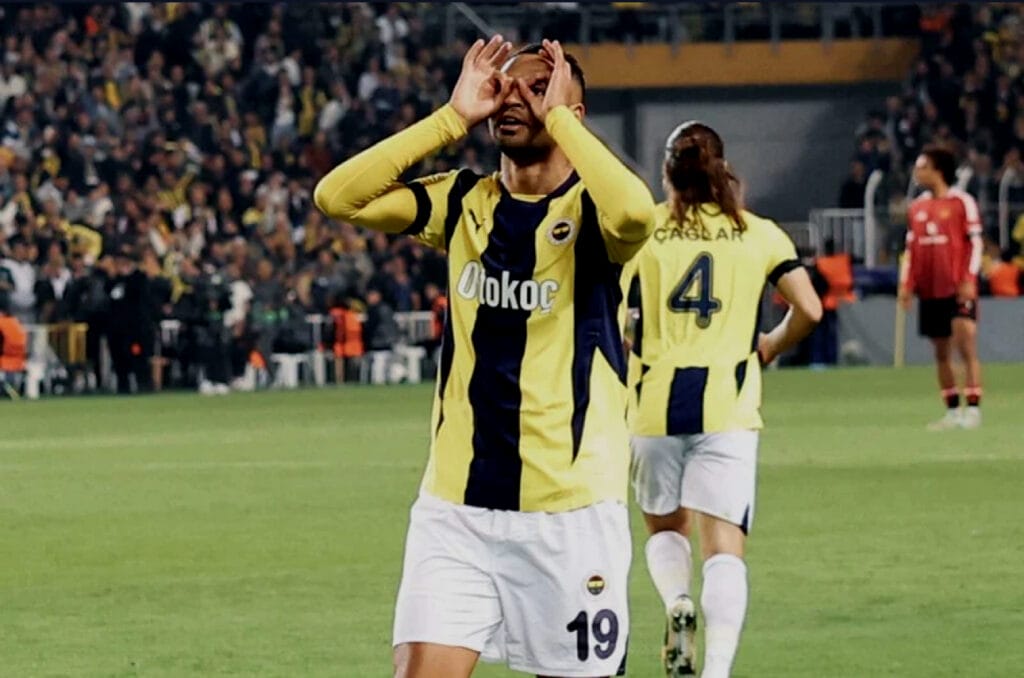 “مورينيو يمنح النصيري الفرصة لقيادة هجوم فنربخشة أمام طرابزون” Img 0922