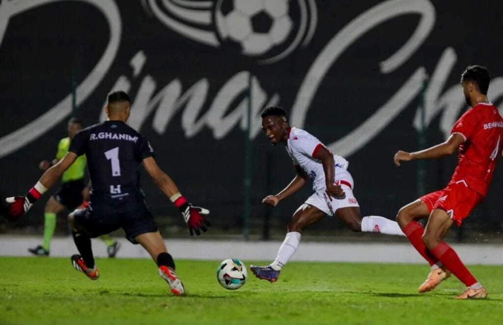 “العصبة الاحترافية تقدم موعد مباراة الوداد الرياضي والاتحاد الرياضي لطنجة” Img 1042