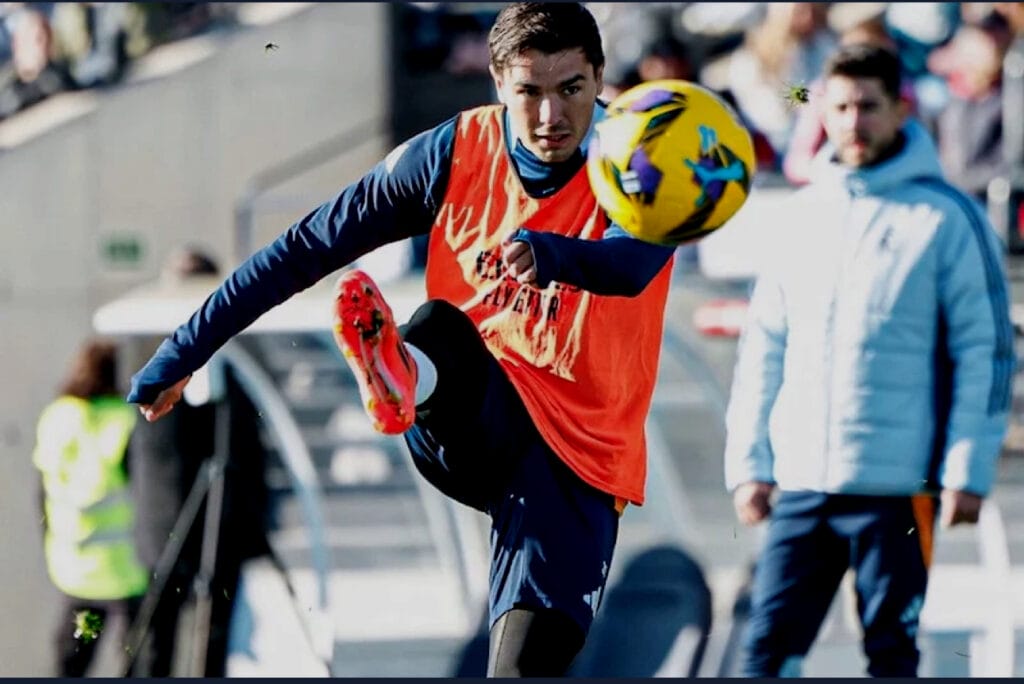 “إبراهيم دياز يكشف عن أمنياته لعام 2025 ويؤكد: “في ريال مدريد الألقاب هي الأولوية”” Img 2589