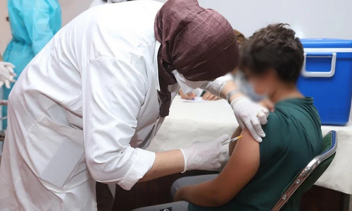 وزارة الصحة تطلق حملة وطنية لمواجهة داء الحصبة وسط خلافات مع أطباء القطاع العام. Til 246357551