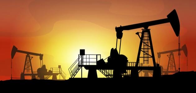 النفط يرتفع مع توقعات بعقوبات أمريكية على “الأسطول الشبح” الروسي. اكتشاف النفط في السعودية