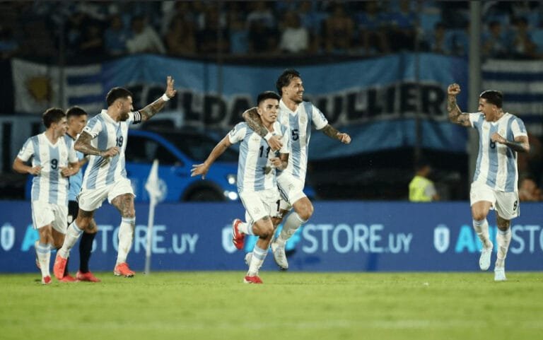 الأرجنتين تقترب من التأهل بعد انتصارها على أوروغواي Img 4986
