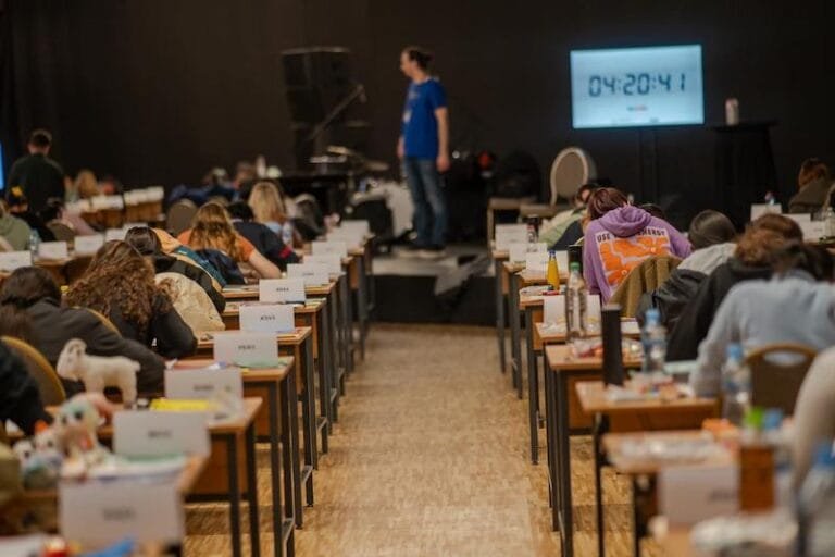 الفريق الوطني النسوي للرياضيات يُقصى مجدداً من الأولمبياد الأوروبي Egmo kosovo 2025