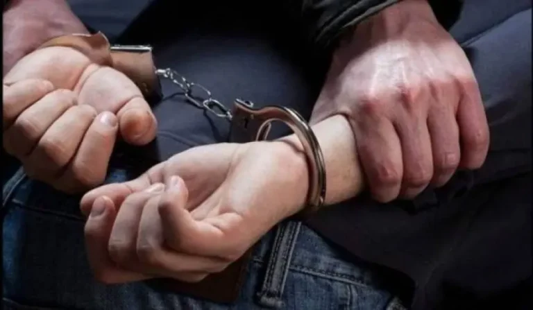 توقيف شخصين بمراكش بعد تداول فيديو يوثق حيازة أسلحة بيضاء Img 2120