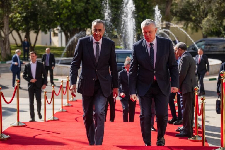 تعزيز الشراكة المغربية البولندية: الأمن والهجرة والتعاون العسكري في صلب مباحثات الرباط Img 9847
