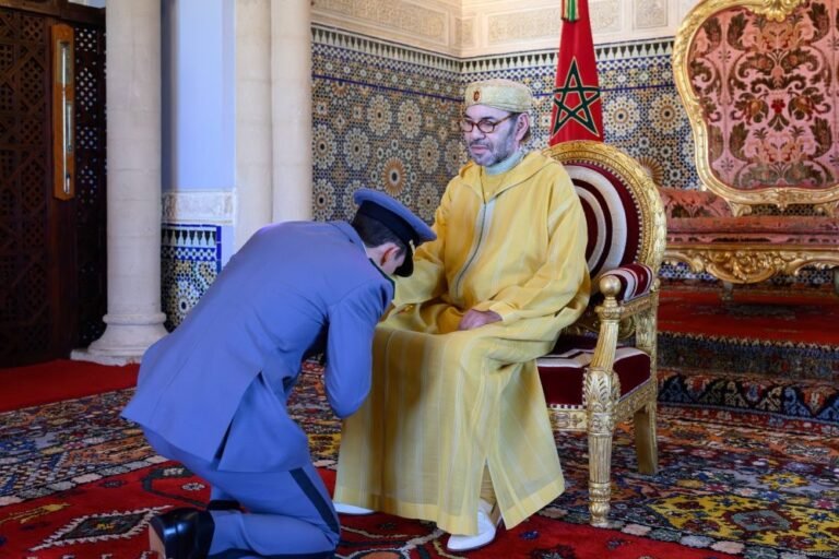 جلالة الملك محمد السادس يعين ولي العهد منسقا لمكاتب ومصالح القيادة العامة للقوات المسلحة Img 0448