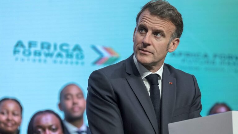 ماكرون: المنظومة التعليمية بالمغرب بقيادة الملك محمد السادس نموذج استثنائي لإفريقيا Img 0821
