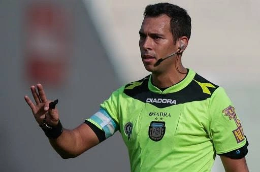 رسميًا.. فاكوندو تيو حكمًا لمواجهة المغرب وفرنسا في كأس العالم IMG
