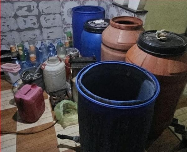 شيشاوة.. توقيف 5 أشخاص وحجز 480 لتراً من ماء الحياة و58 قرصاً مخدرا C0d3799b c3dd 46f4 99ed 38b093115c58